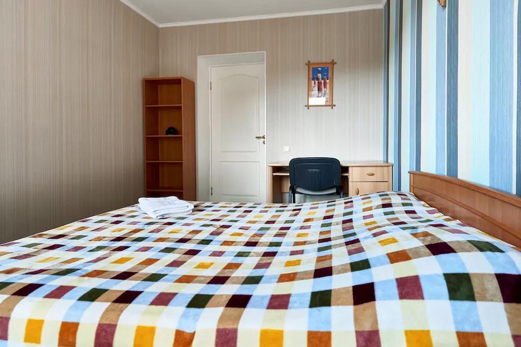 Home Hotel Apartments On Kontraktova Ploshcha Kiev Exterior foto